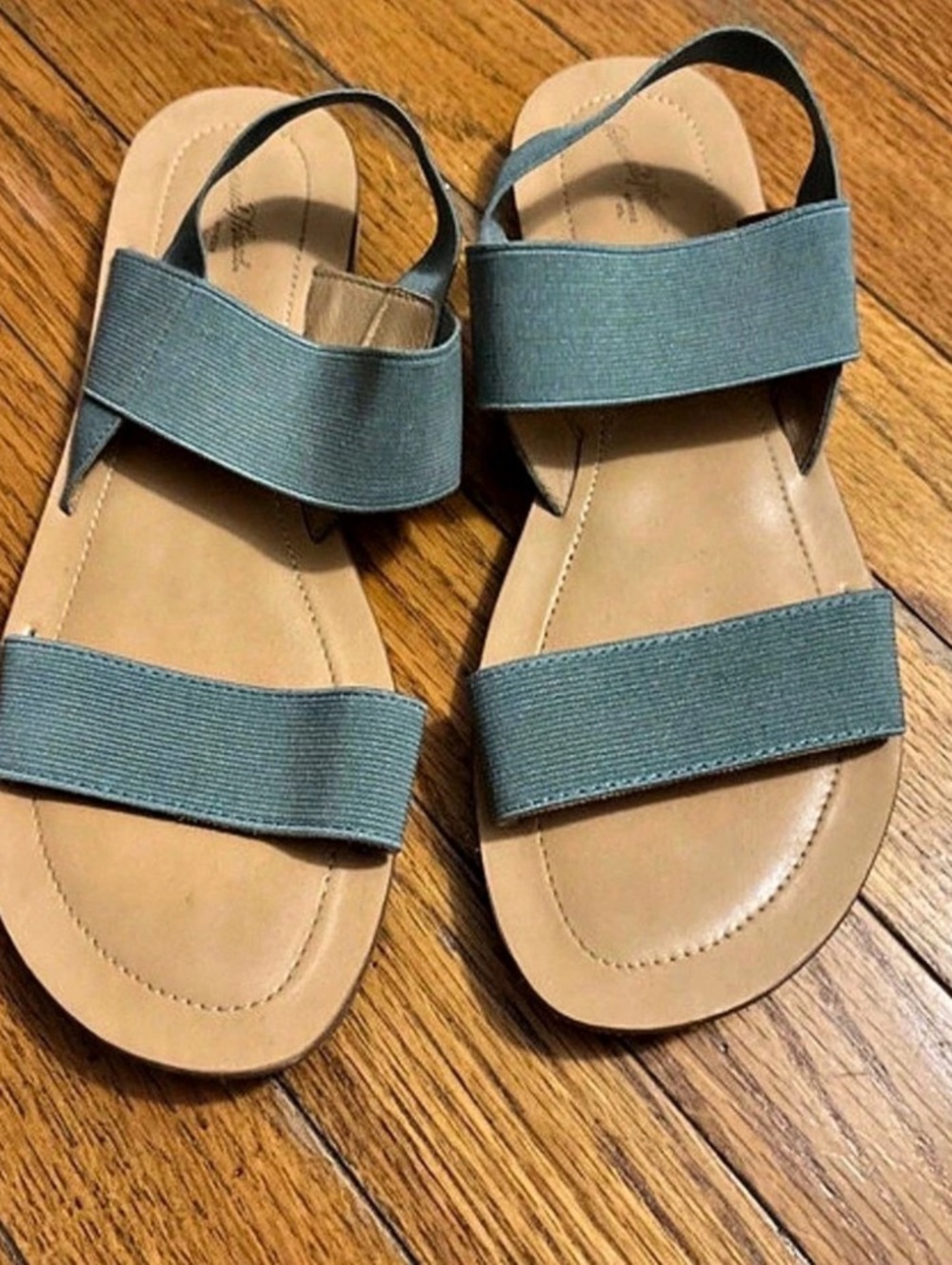 Universal Thread Women's Green Strappy Sandals US 6.5